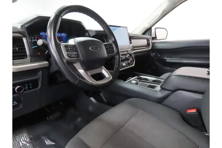 $39995 : Ford Expedition 2024 4x2 XLT image 3