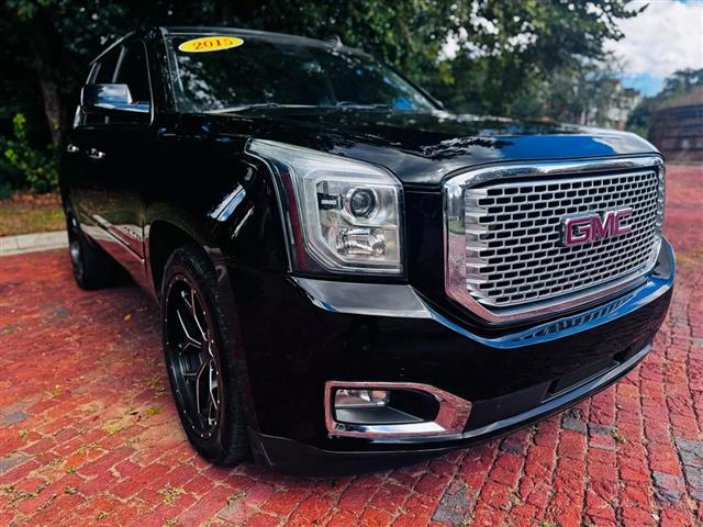 $25900 : 2015 GMC YUKON image 4