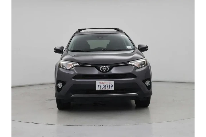 $25998 : Toyota RAV4 2017 AWD Limited image 5