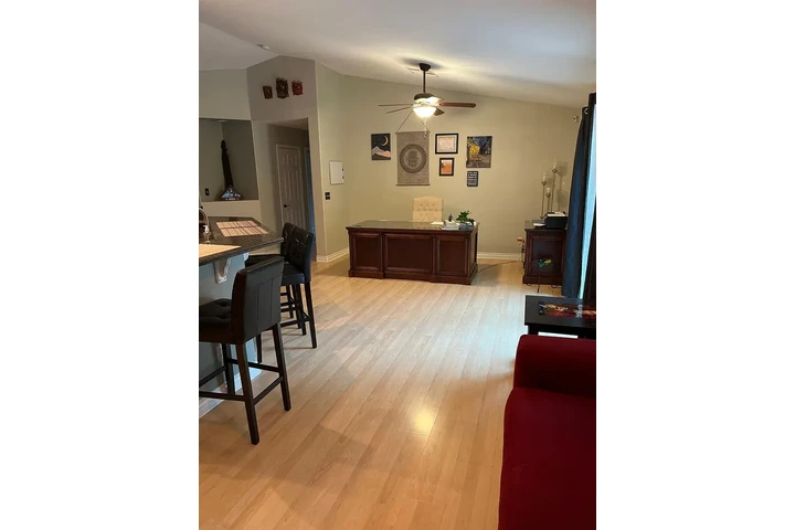 $1280 : 3 Recamaras 2 Baños image 2