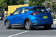 $17822 : Nissan Kicks 2024 SR 4dr Cro thumbnail