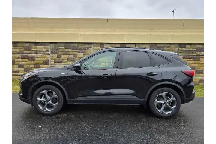 $28300 : Ford Escape 2025 AWD ST-Line image 7