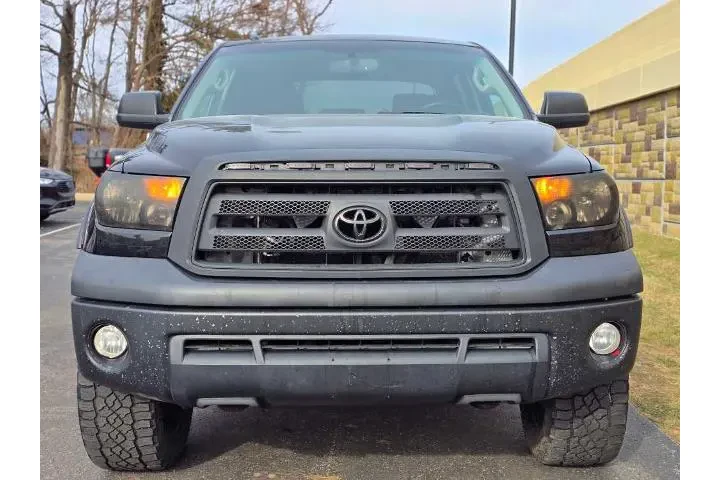 $14987 : Toyota Tundra 2013 4x4 Grade image 4