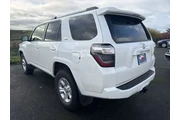 $39999 : Toyota 4Runner 2024 4x4 SR5 thumbnail