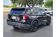 $31000 : Ford Explorer 2022 AWD Timbe thumbnail