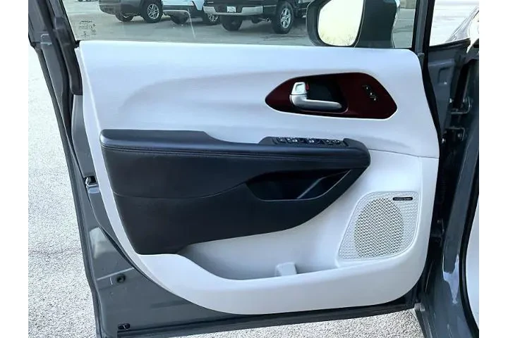 $20995 : Chrysler Pacifica 2020 Limit image 10