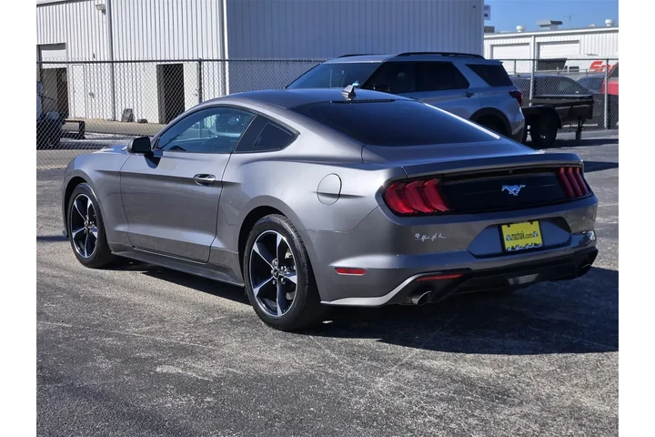 $20993 : Ford Mustang 2021 EcoBoost 2 image 5