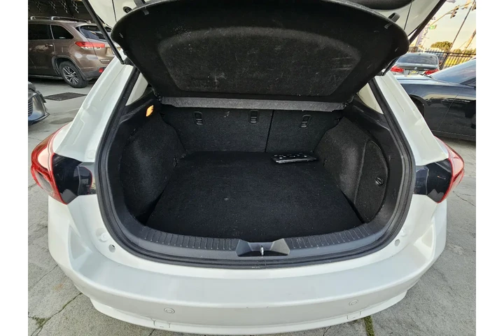 $13995 : 2018 MAZDA3 s Grand Touring A image 9