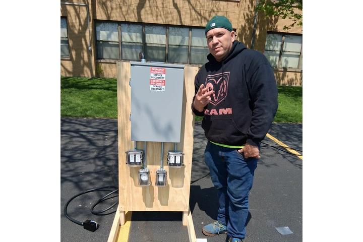 RCH HANDYMAN  7738241932 image 3