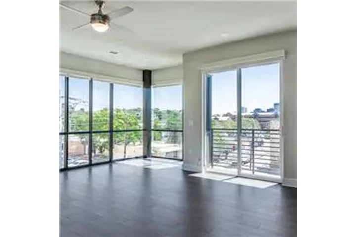 $2614 : Rental property with 1 bedro image 7