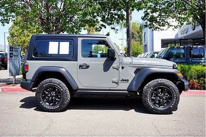 $29947 : Jeep Wrangler 2023 4x4 Sport image 7
