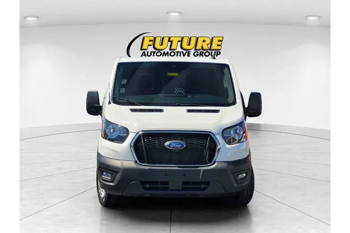 $33488 : Ford Transit 2024 250 3dr SW image 4