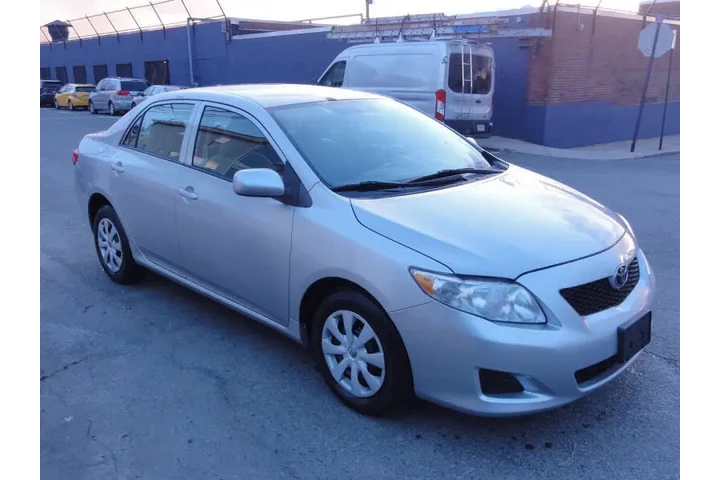 $8950 : 2010 Corolla LE image 3