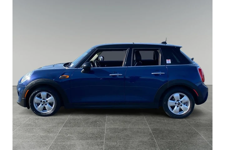 $10189 : MINI Hardtop 4 Door 2016 Coo image 2
