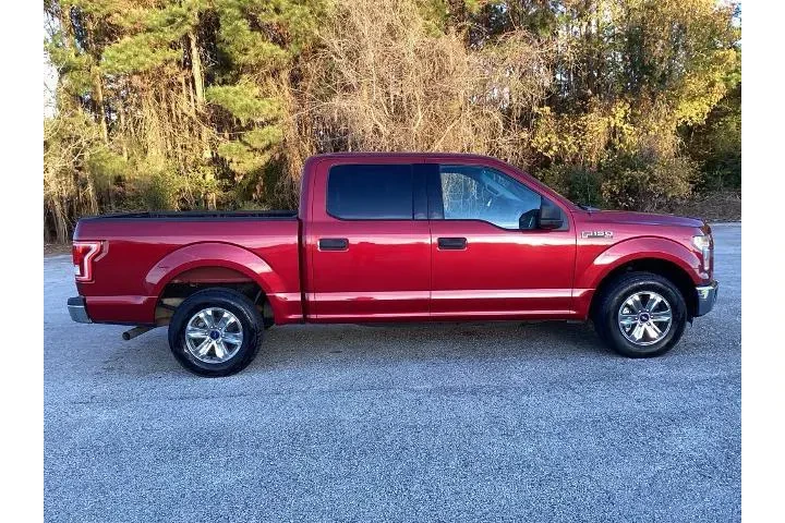 $20813 : Ford F-150 2015 4x2 XLT 4dr image 4