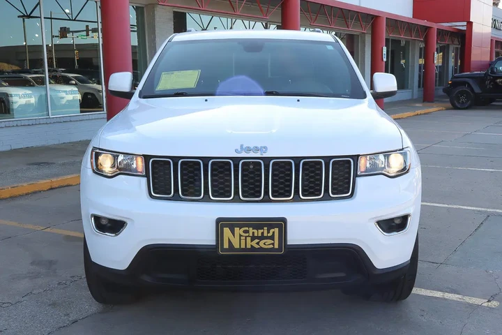 $21988 : 2021 Grand Cherokee Laredo X image 3