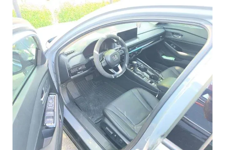 $31000 : Honda Accord Hybrid 2024 Tou image 4