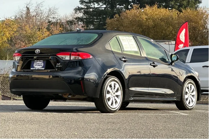 $21990 : Toyota Corolla Hybrid 2025 L image 4