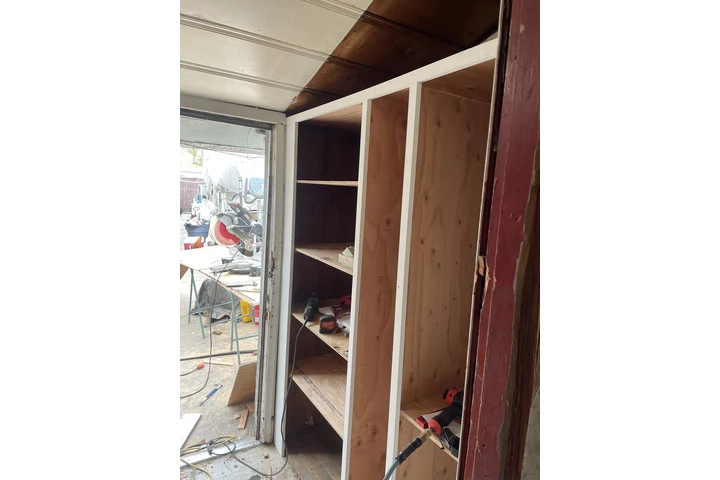 Handyman image 2
