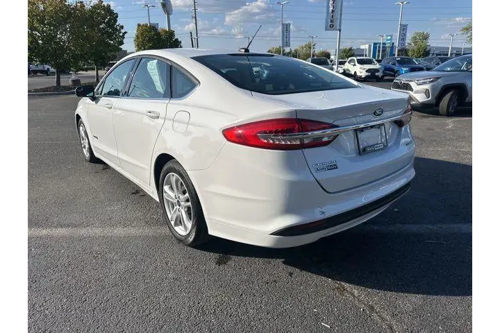 $15670 : Ford Fusion Hybrid 2018 S 4d image 10