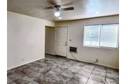 Remodeled and features 2 bedro en San Bernardino