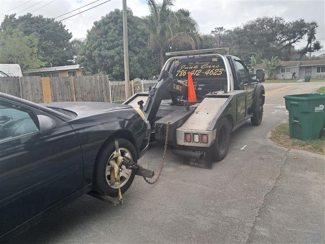 AUTOS PARA RASTRO MIAMIHIALEAH image 1