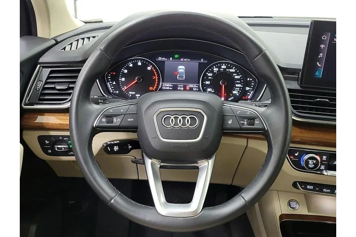 $29998 : Audi Q5 2023 AWD quattro S l image 10