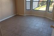 $1100 : SE RENTA HABITACIÓN GRANDE thumbnail