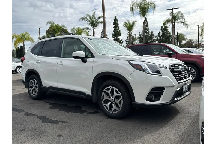 $25145 : Subaru Forester 2023 AWD Pre image 2