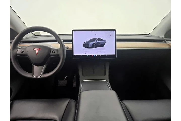 $32998 : Tesla Model Y 2023 AWD Long image 9