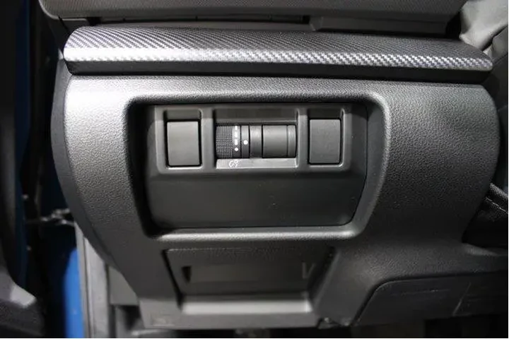 $35983 : Subaru Crosstrek 2025 AWD Wi image 8