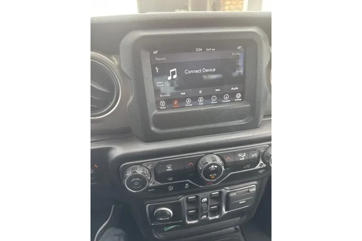 $17347 : Jeep Wrangler Unlimited 2019 image 9