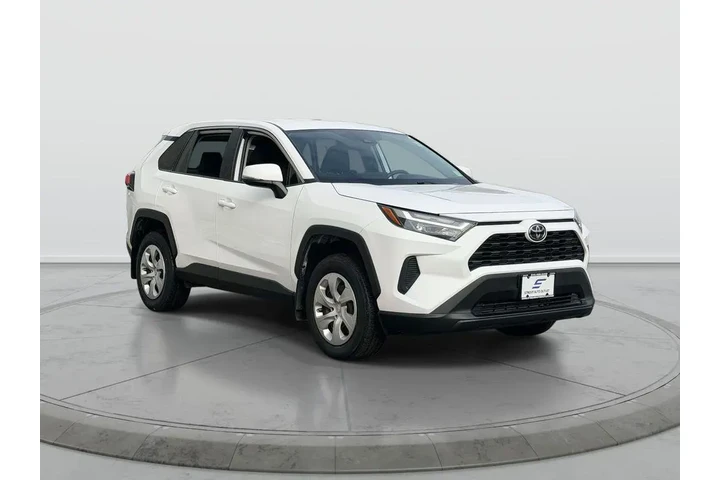 $26918 : Toyota RAV4 2023 AWD LE 4dr image 1