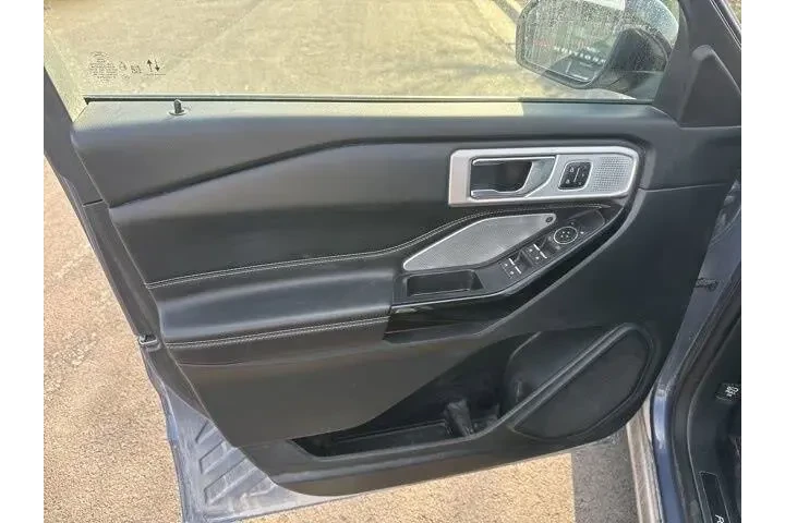 $30500 : Ford Explorer 2021 AWD ST 4d image 8