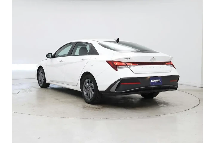 $20998 : Hyundai ELANTRA 2024 SEL 4dr image 2