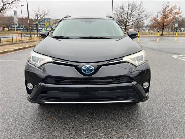 $16900 : 2017 RAV4 Hybrid Limited image 4