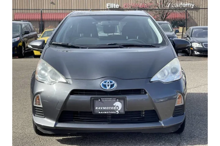 $12974 : 2012 Prius c Two image 7