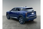 $27806 : Nissan Kicks 2025 SV 4dr Cro thumbnail
