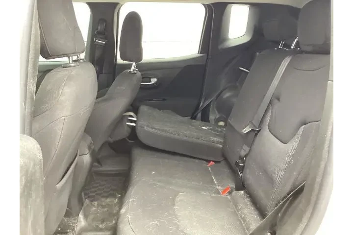 $7945 : Jeep Renegade 2016 4x4 Latit image 6