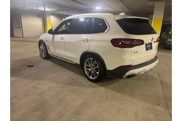 $35899 : BMW X5 2023 AWD xDrive45e 4d image 4