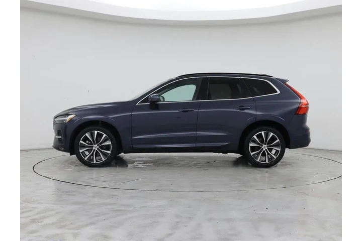 $26998 : Volvo XC60 2022 B5 Momentum image 3