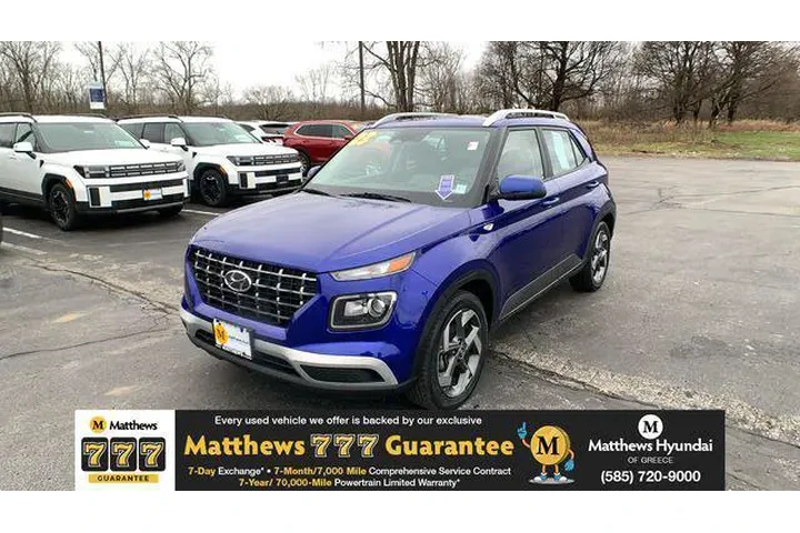 $18990 : Hyundai VENUE 2023 SEL 4dr C image 1