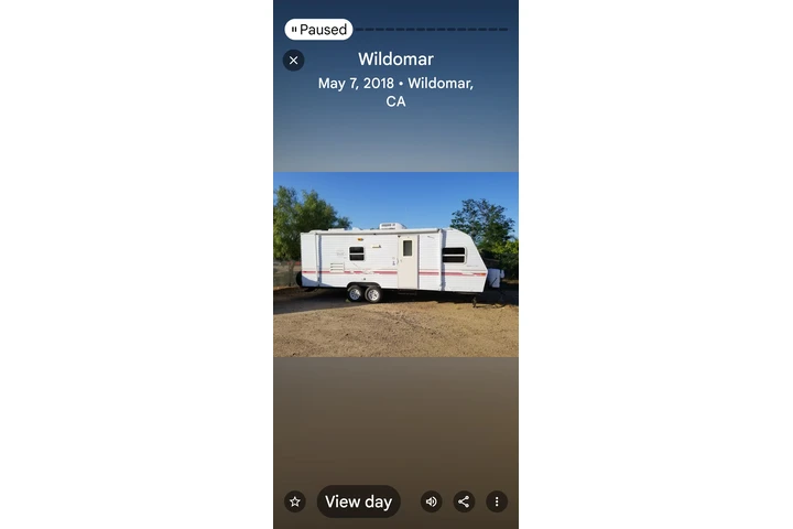 $3400 : 2000 Fleetwood RV Traila image 1