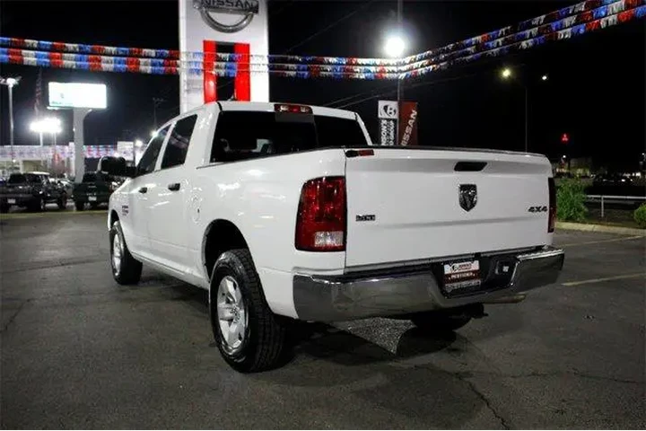 $28263 : Ram 1500 Classic 2023 4x4 SL image 6