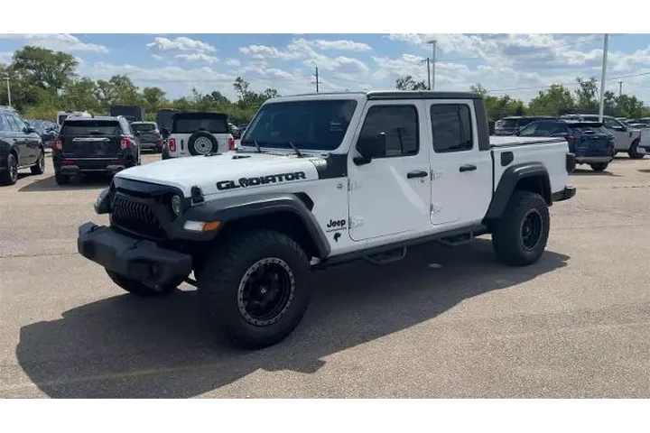 $25995 : Jeep Gladiator 2020 4x4 Spor image 4