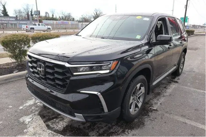 $35349 : Honda Pilot 2024 AWD EX-L 4d image 8