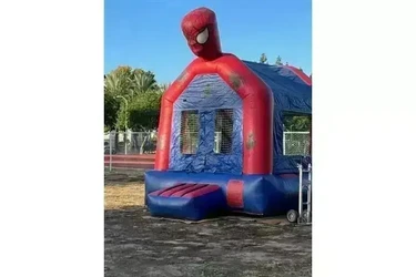 LESLIE JUMPERS en Los Angeles