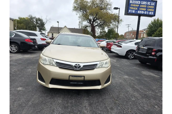 $8800 : 2012 Camry SE image 6