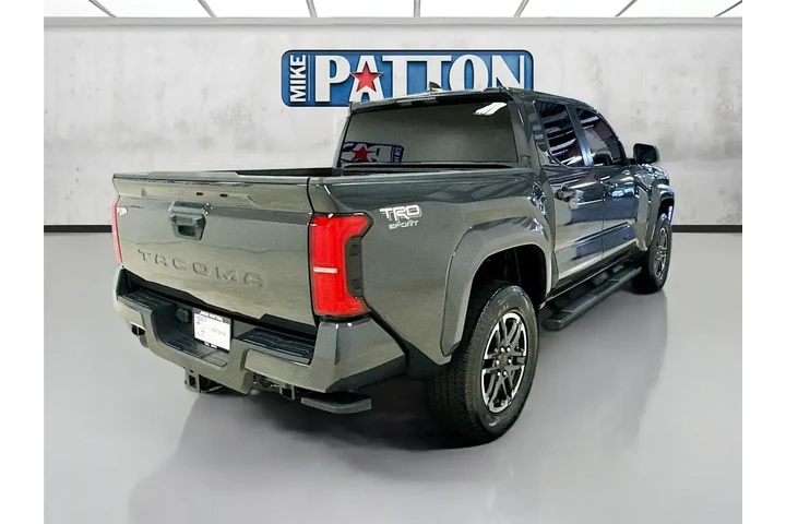 $39716 : Toyota Tacoma 2024 4x2 TRD S image 7