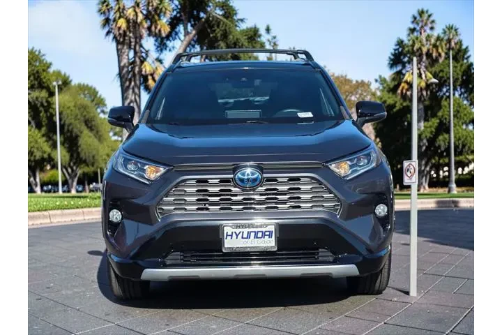 $35995 : Toyota RAV4 Hybrid 2021 AWD image 2